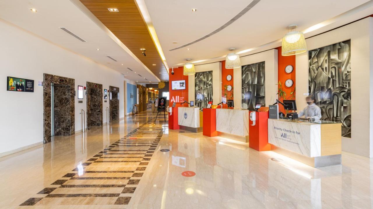Hotel Ibis Gurgaon Golf Course Road - An Accor Brand Exteriér fotografie