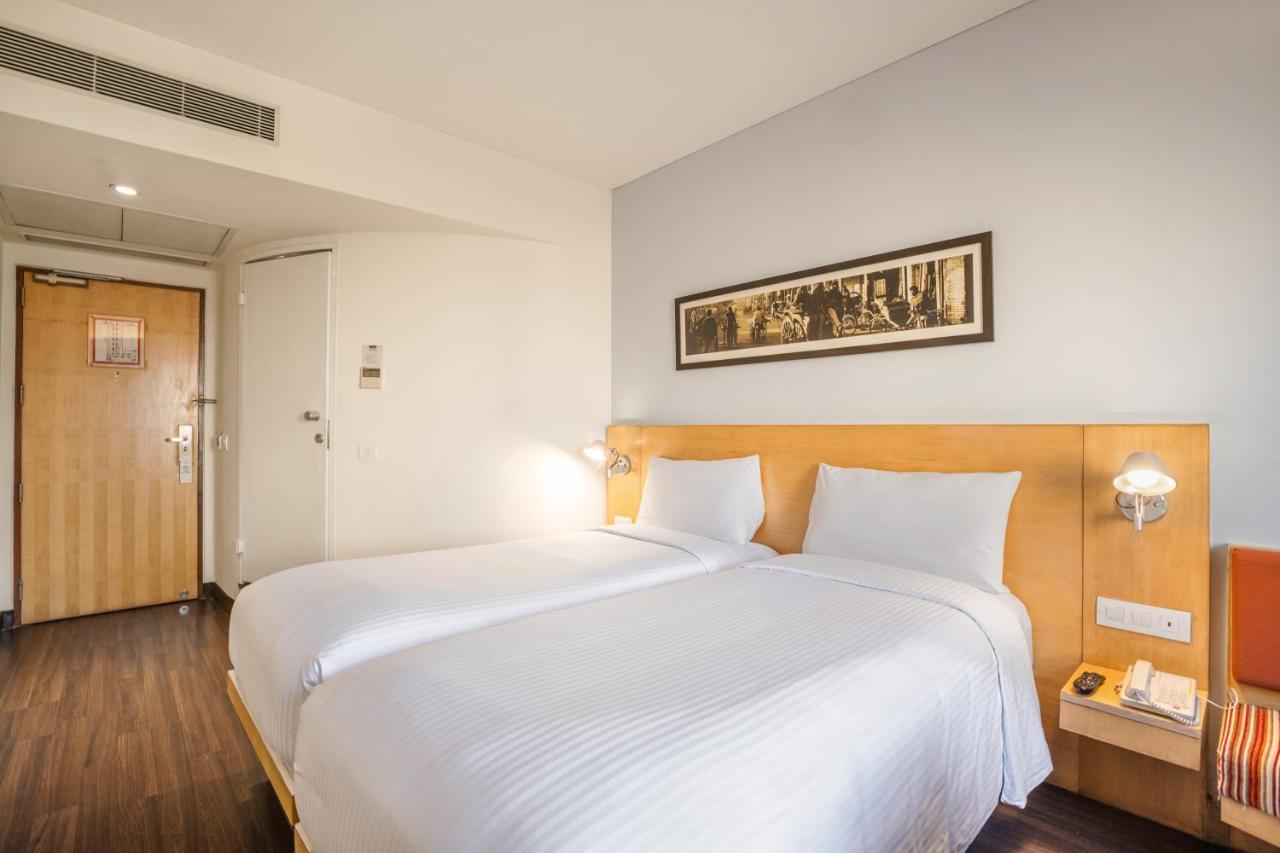 Hotel Ibis Gurgaon Golf Course Road - An Accor Brand Exteriér fotografie