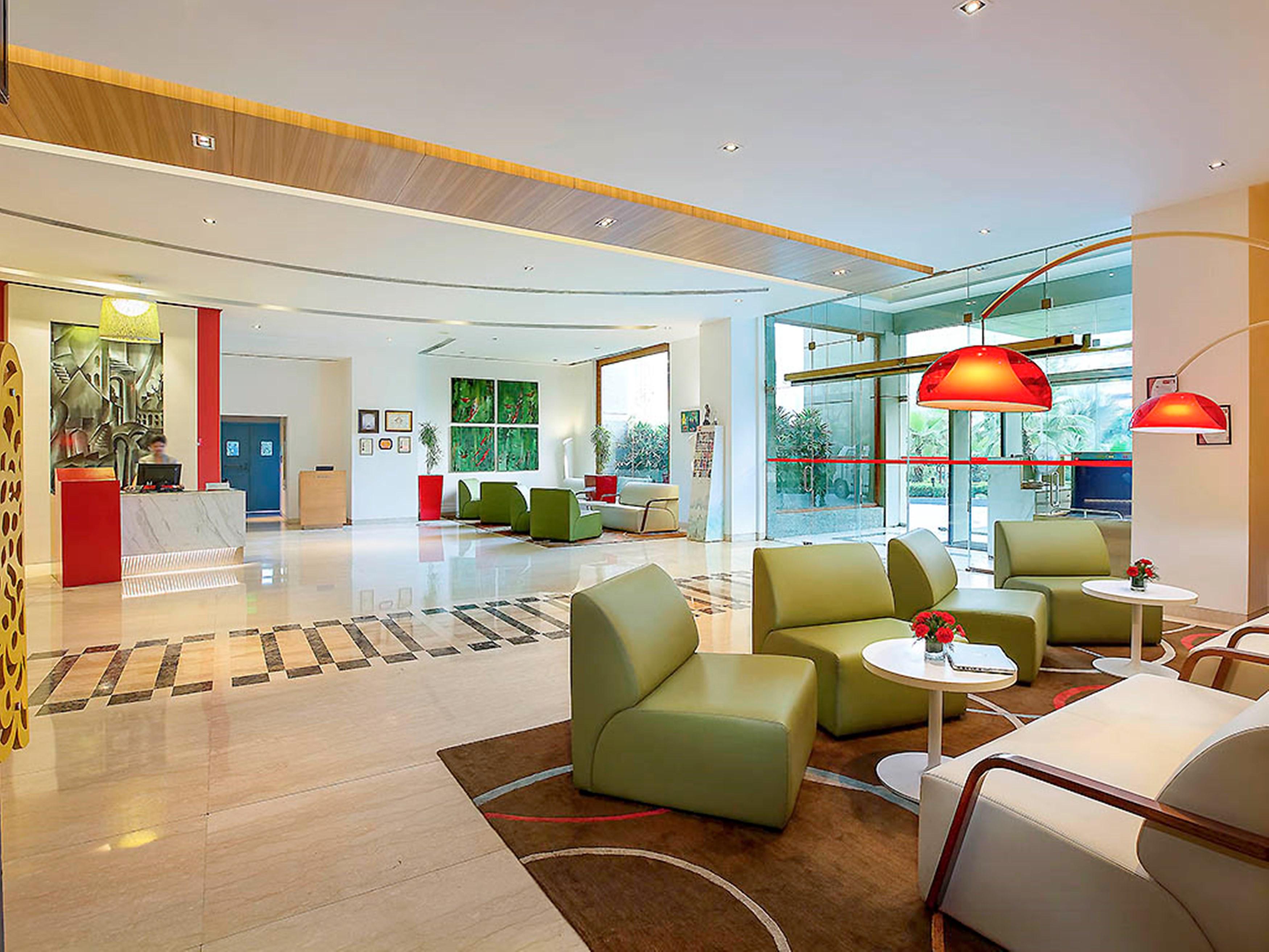 Hotel Ibis Gurgaon Golf Course Road - An Accor Brand Exteriér fotografie